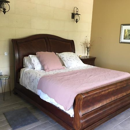 Chateau Couchebout Bed & Breakfast Pugnac Dış mekan fotoğraf